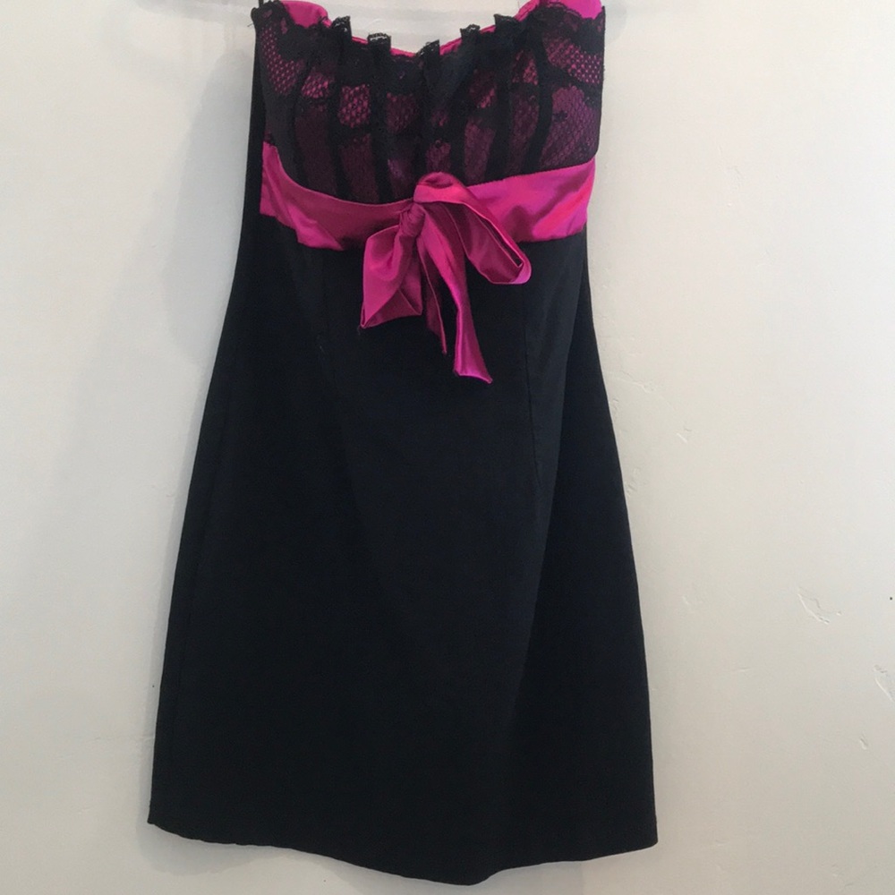 short black strapless dress w/hot pink and lace
